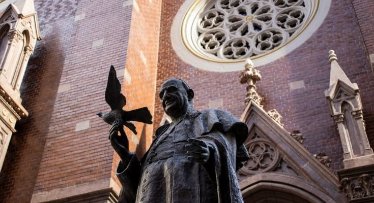 Statute of Pope John XXIII
